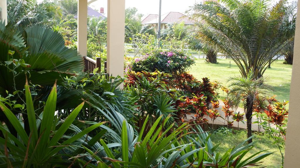 Ao Thai Resort Sathing Phra Екстериор снимка